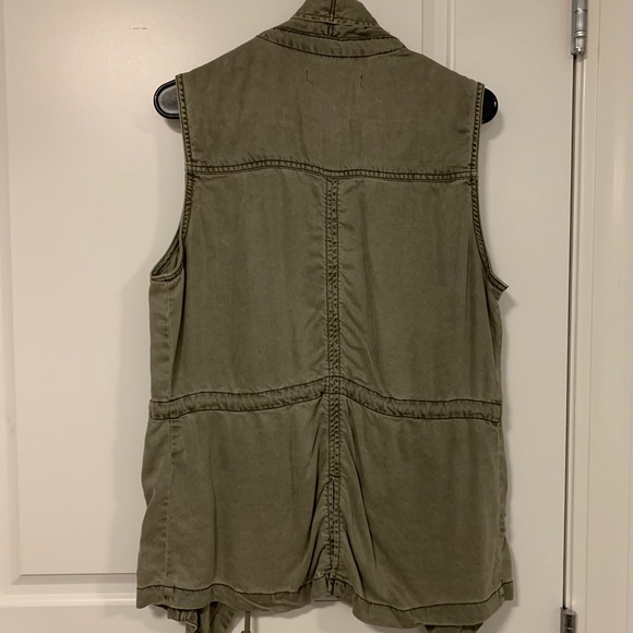 Kenneth Cole Reaction Vest - Picture 4 of 7